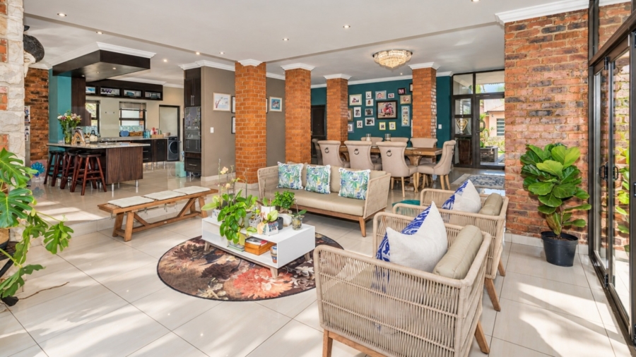 5 Bedroom Property for Sale in Xanadu Nature Estate North West